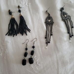 💕💕💕 5 for $20 Bundle of 3 earrings black crystal dangle chandelier earring